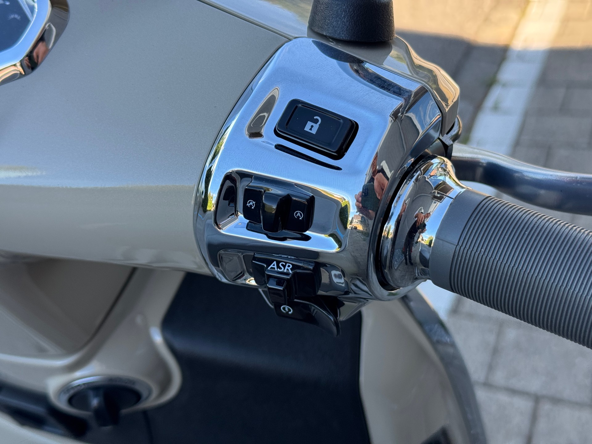 PIAGGIO Vespa GTS 125 RST Euro 5+-image-7