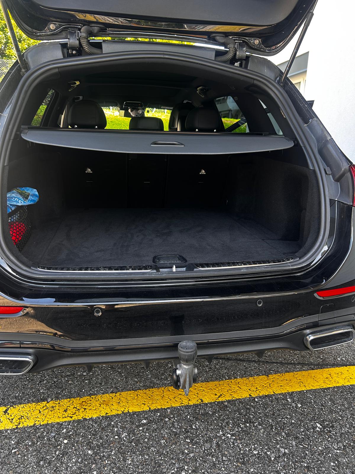 MERCEDES-BENZ C 220 d Swiss Star AMG Line 4matic-image-7