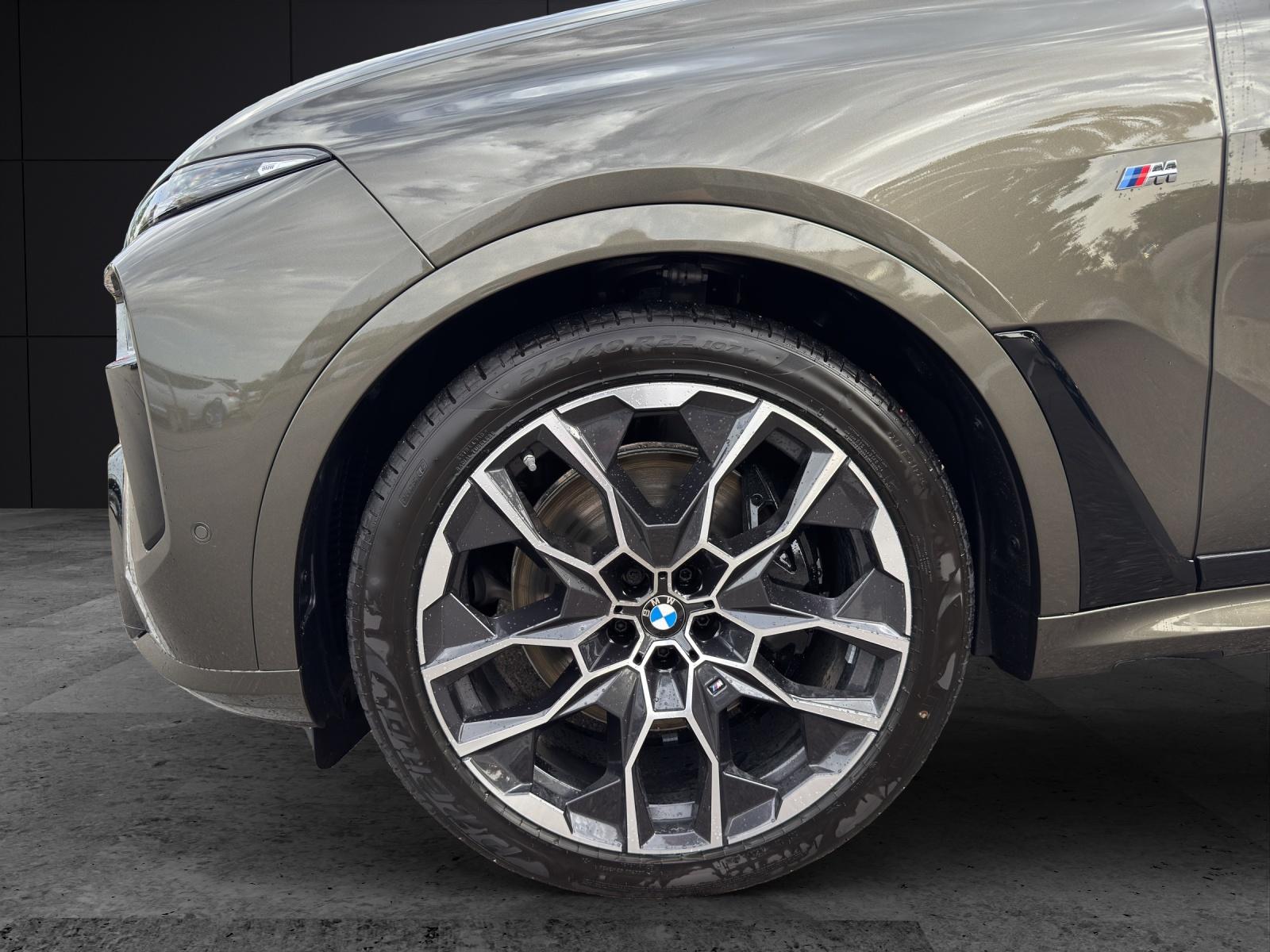 BMW X7 40d xDrive SAG-showroom-element-3