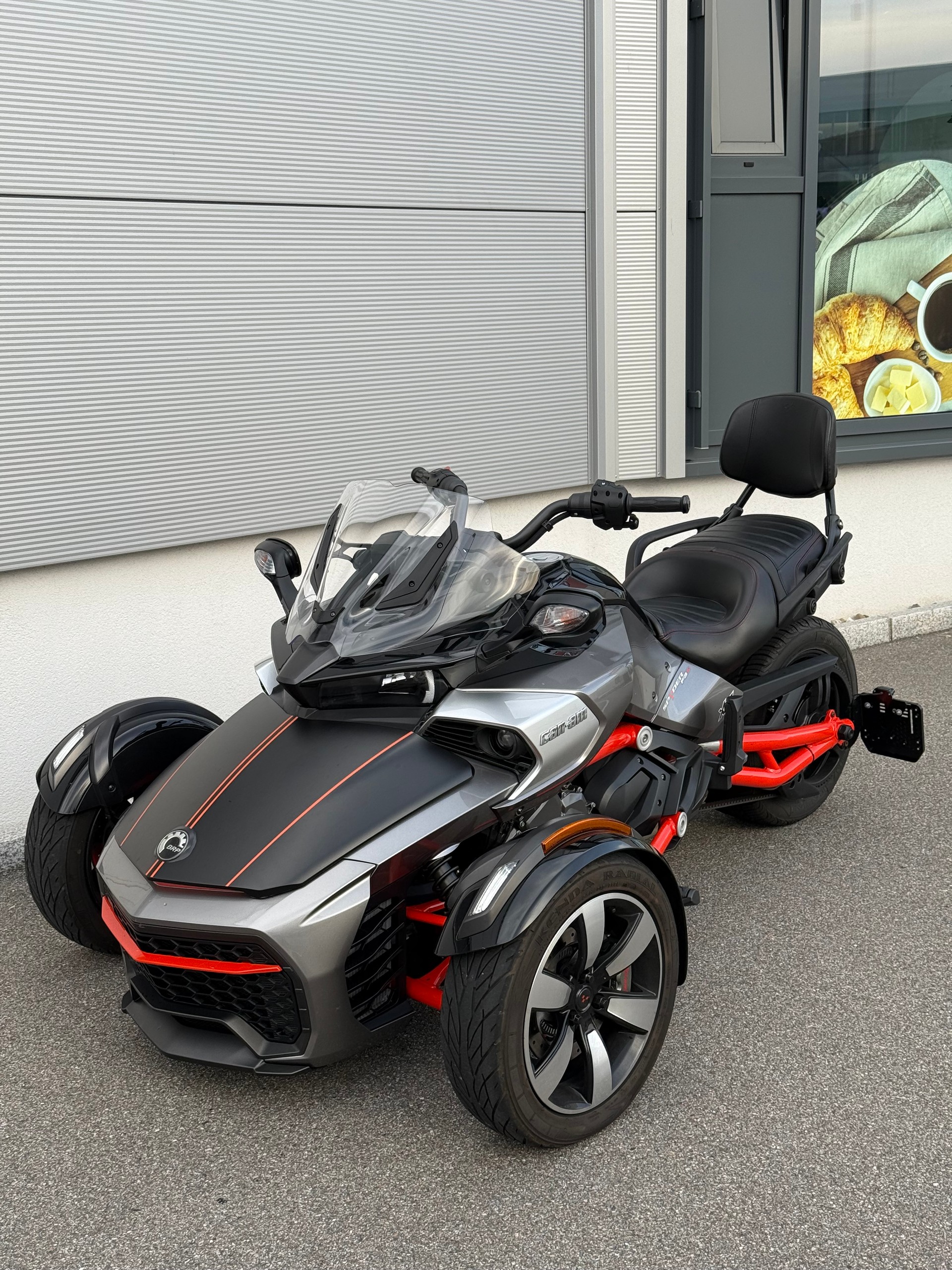 CAN-AM Spyder F3-S SM6-image-5