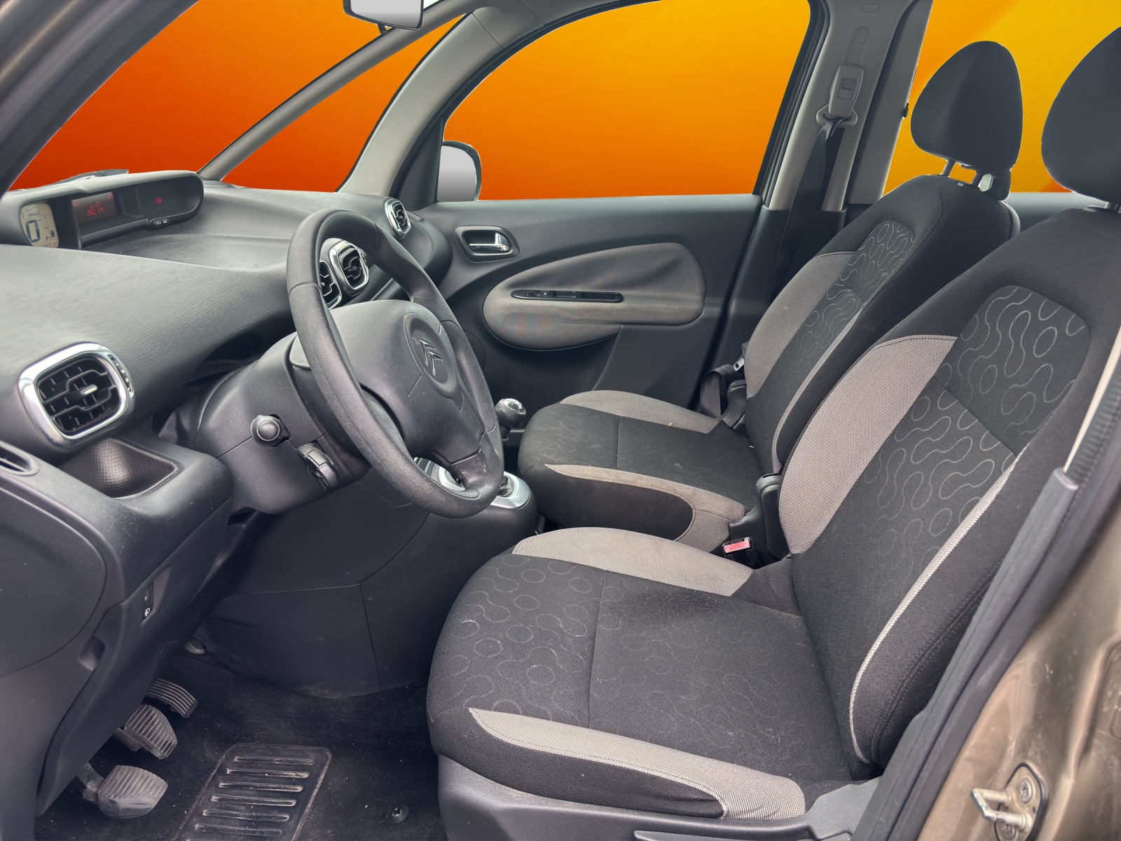 CITROEN C3 Picasso 1.6 HDi Exclusive-image-10