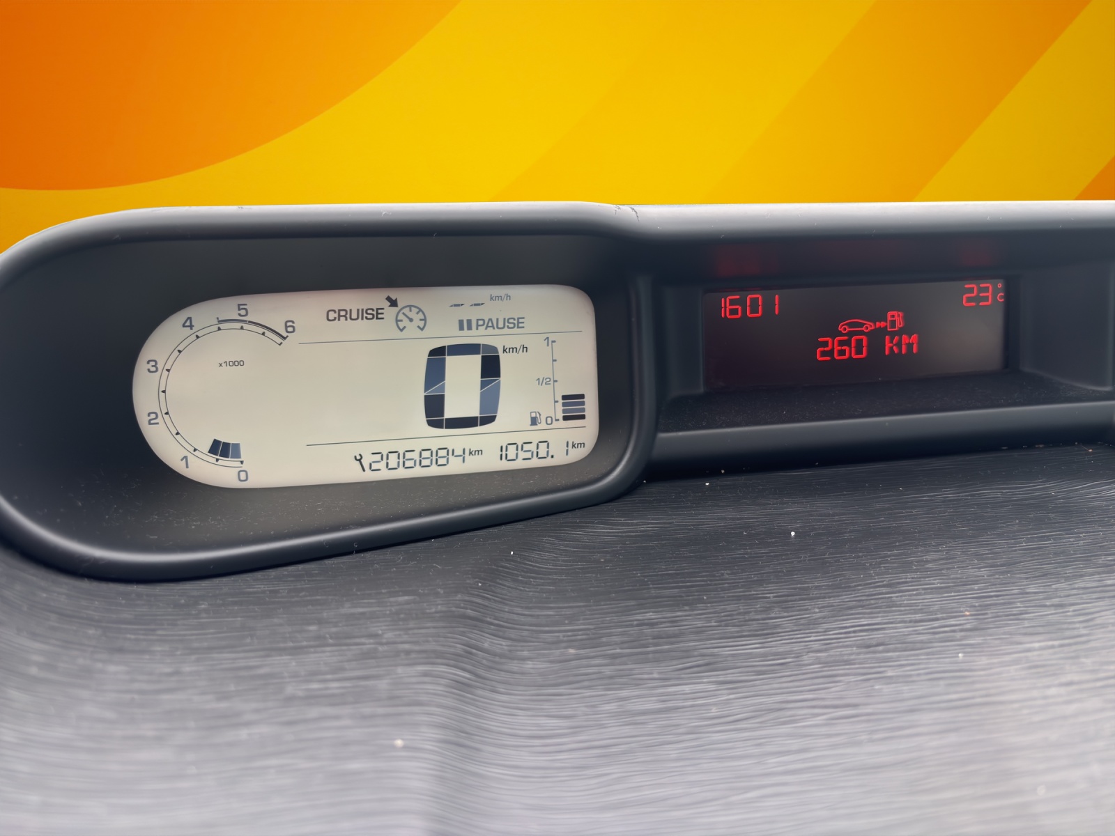 CITROEN C3 Picasso 1.6 HDi Exclusive-image-9