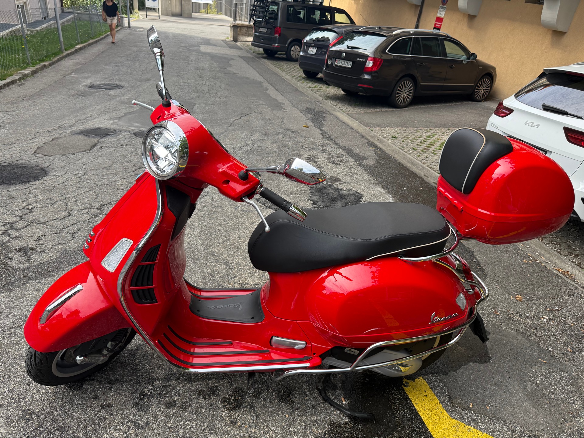PIAGGIO Vespa GTS 125 ABS-image-1