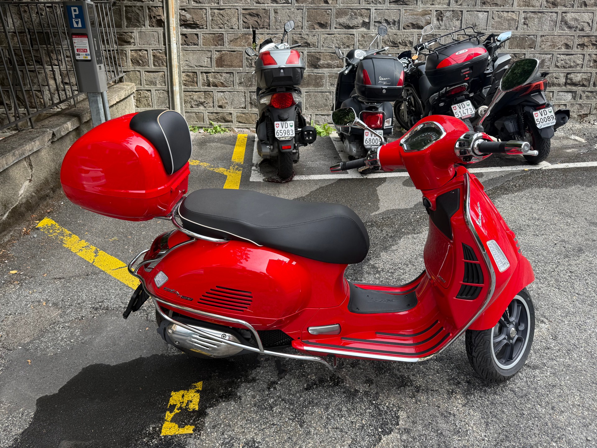 PIAGGIO Vespa GTS 125 ABS-image-2