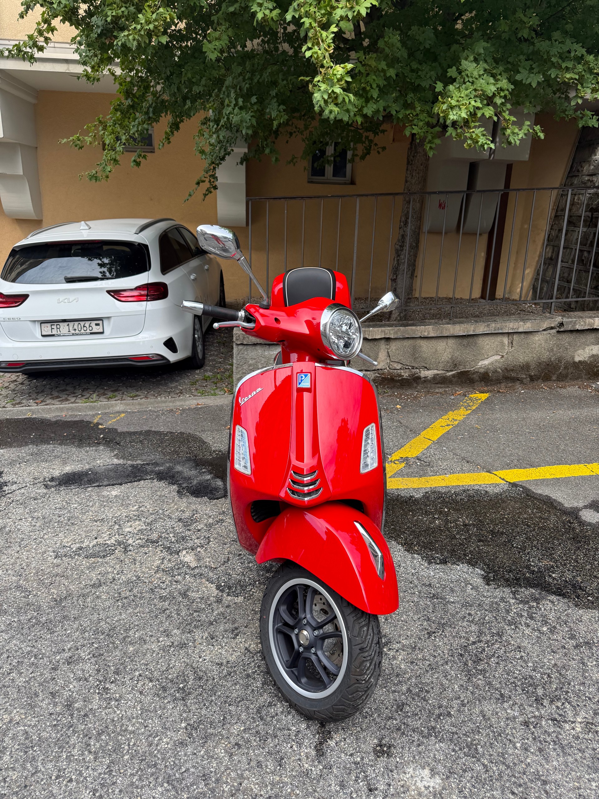 PIAGGIO Vespa GTS 125 ABS-image-0