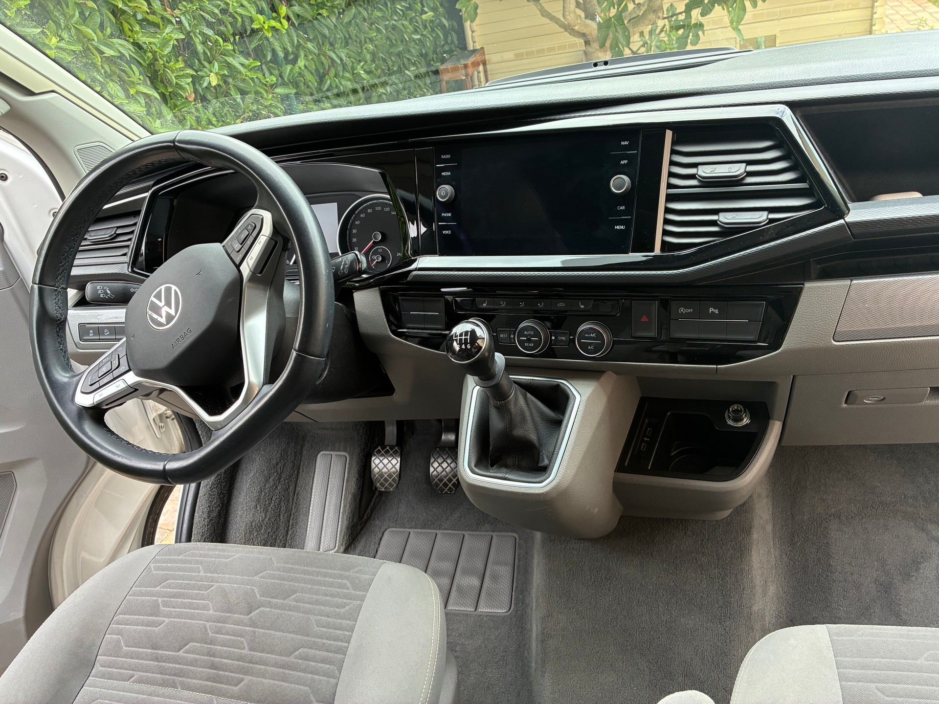 VW 2.0 TDI 150 Ocean Edition Liberty 4m-image-16
