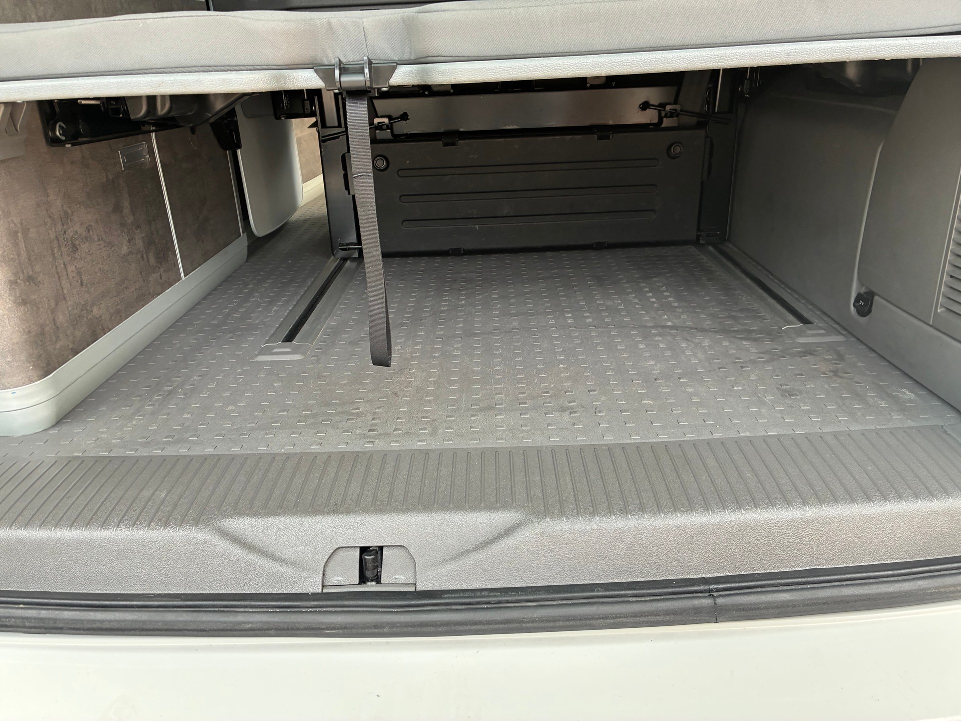 VW 2.0 TDI 150 Ocean Edition Liberty 4m-image-7