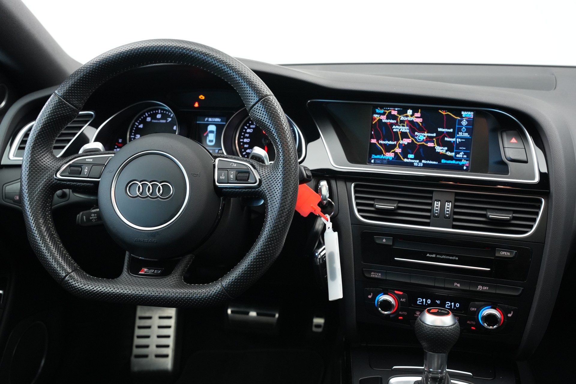 AUDI RS5 Coupé 4.2 FSI quattro S-tronic *CH-Fahrzeug* *Original*-image-17