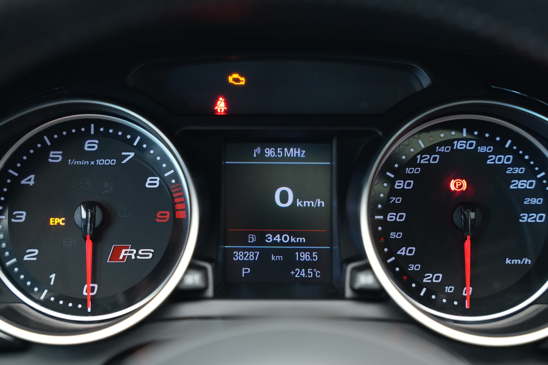 AUDI RS5 Coupé 4.2 FSI quattro S-tronic *CH-Fahrzeug* *Original*-image-25