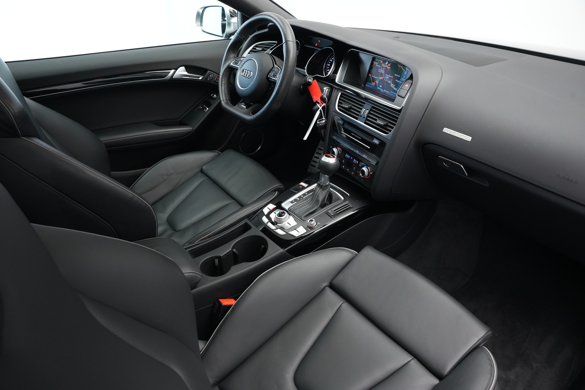 AUDI RS5 Coupé 4.2 FSI quattro S-tronic *CH-Fahrzeug* *Original*-image-11