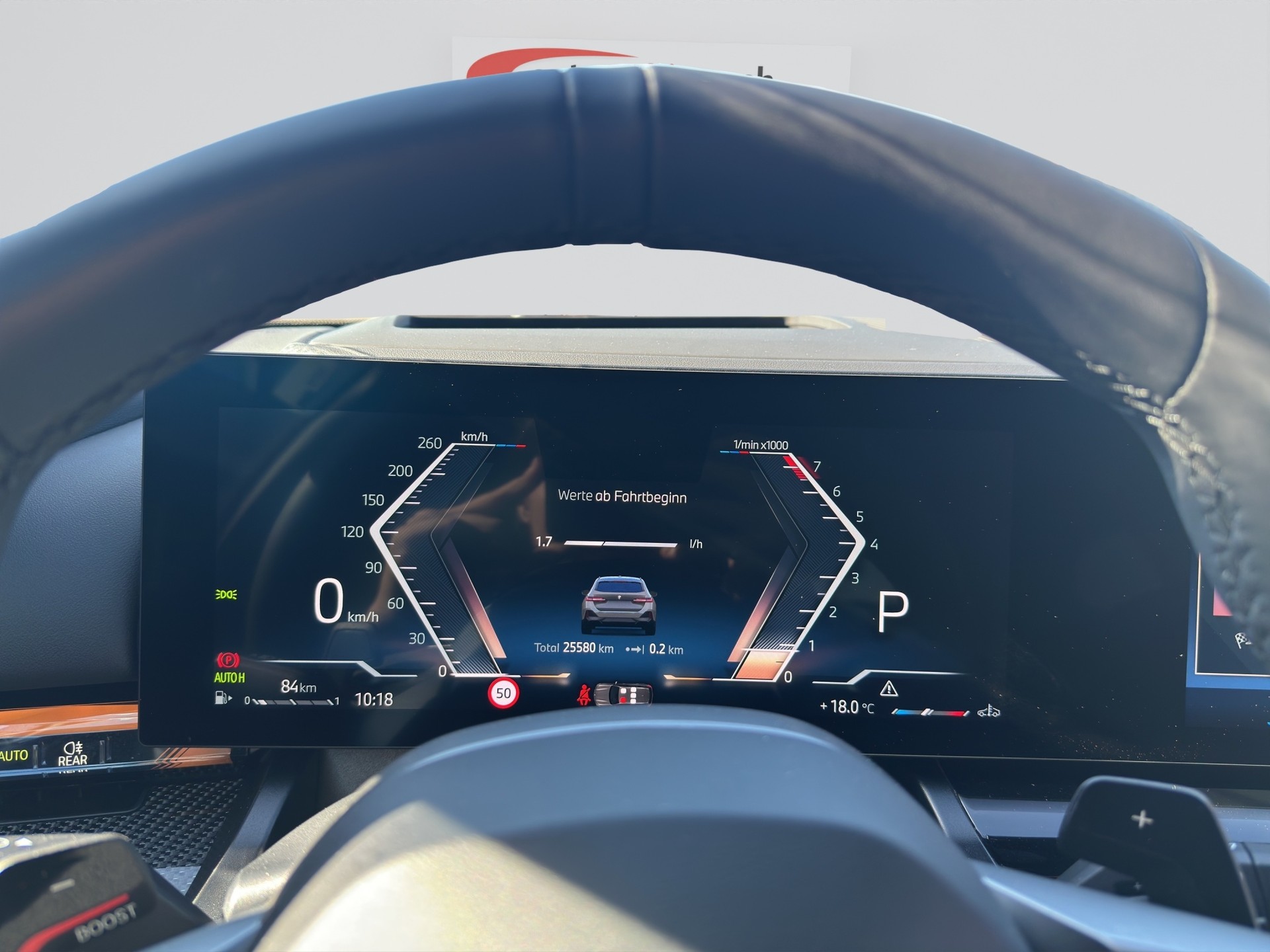 BMW 520i sDrive 48V Touring M Sport Steptronic-image-10