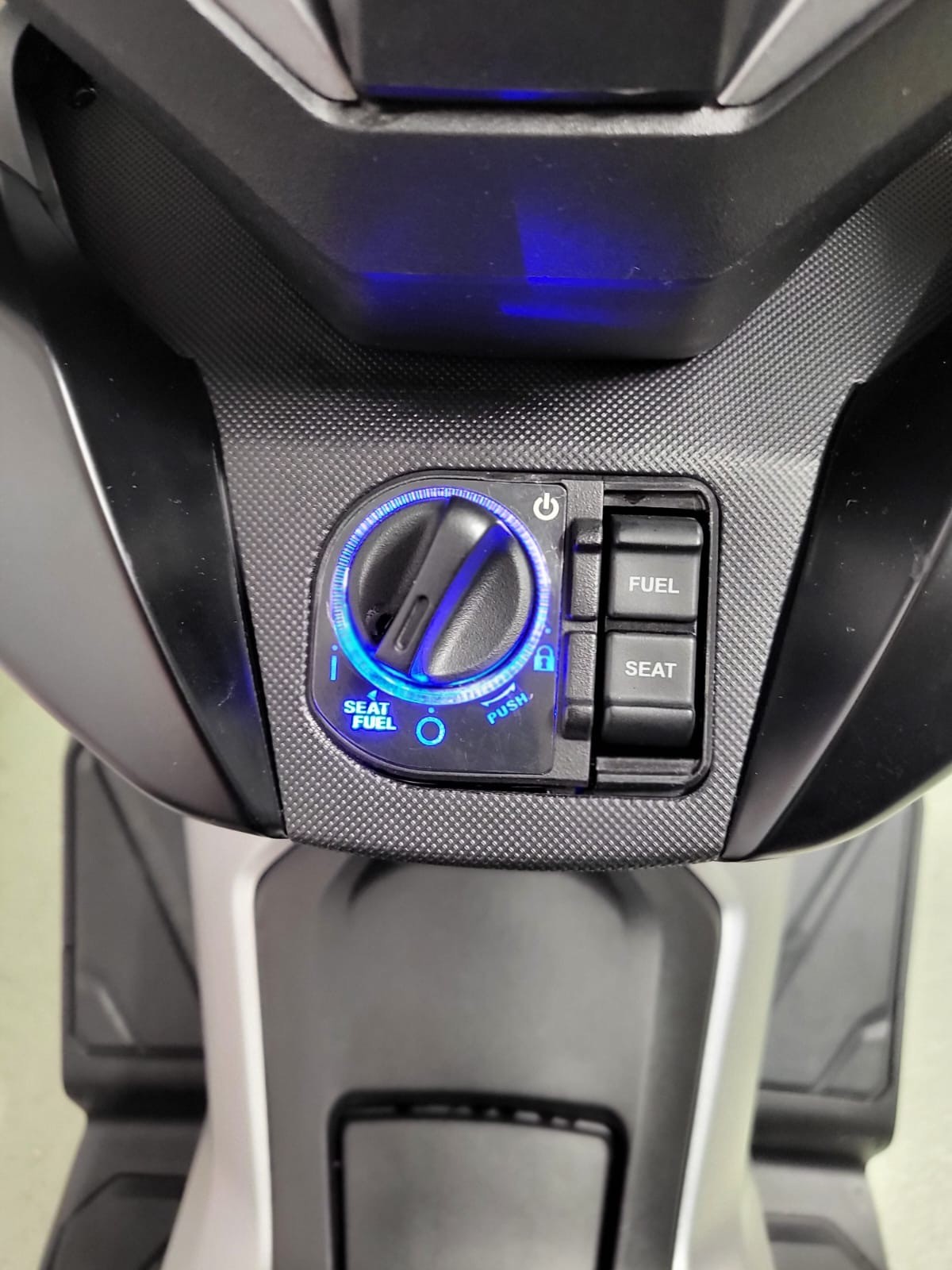 HONDA NSS 350 Smart Top Box-image-7