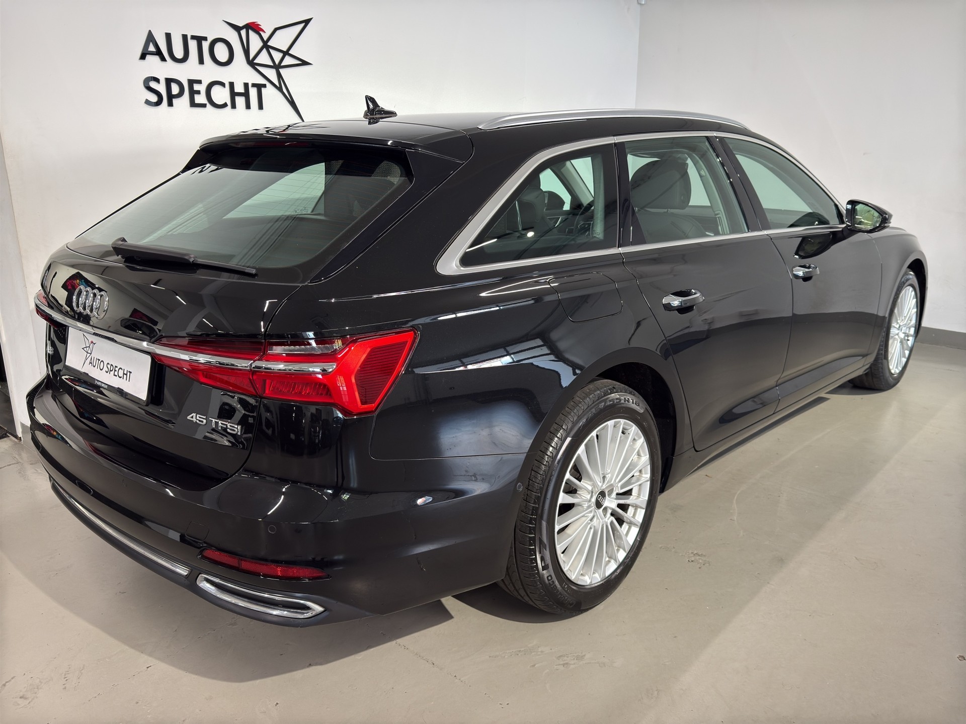 AUDI A6 Avant 45 TFSI Design S-tronic-showroom-element-3