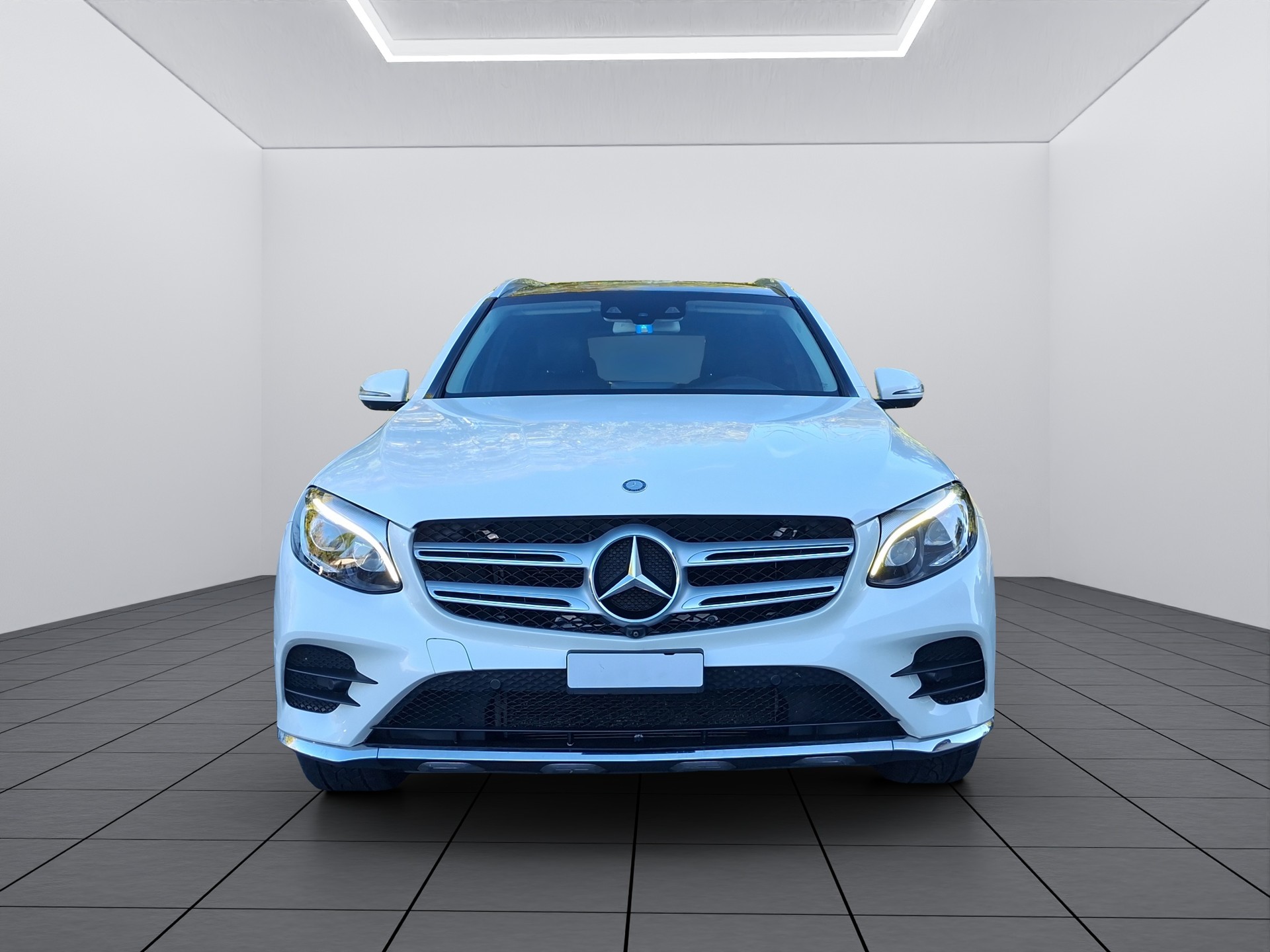 MERCEDES-BENZ GLC 250 Exclusive 4Matic 9G-Tronic-showroom-element-1