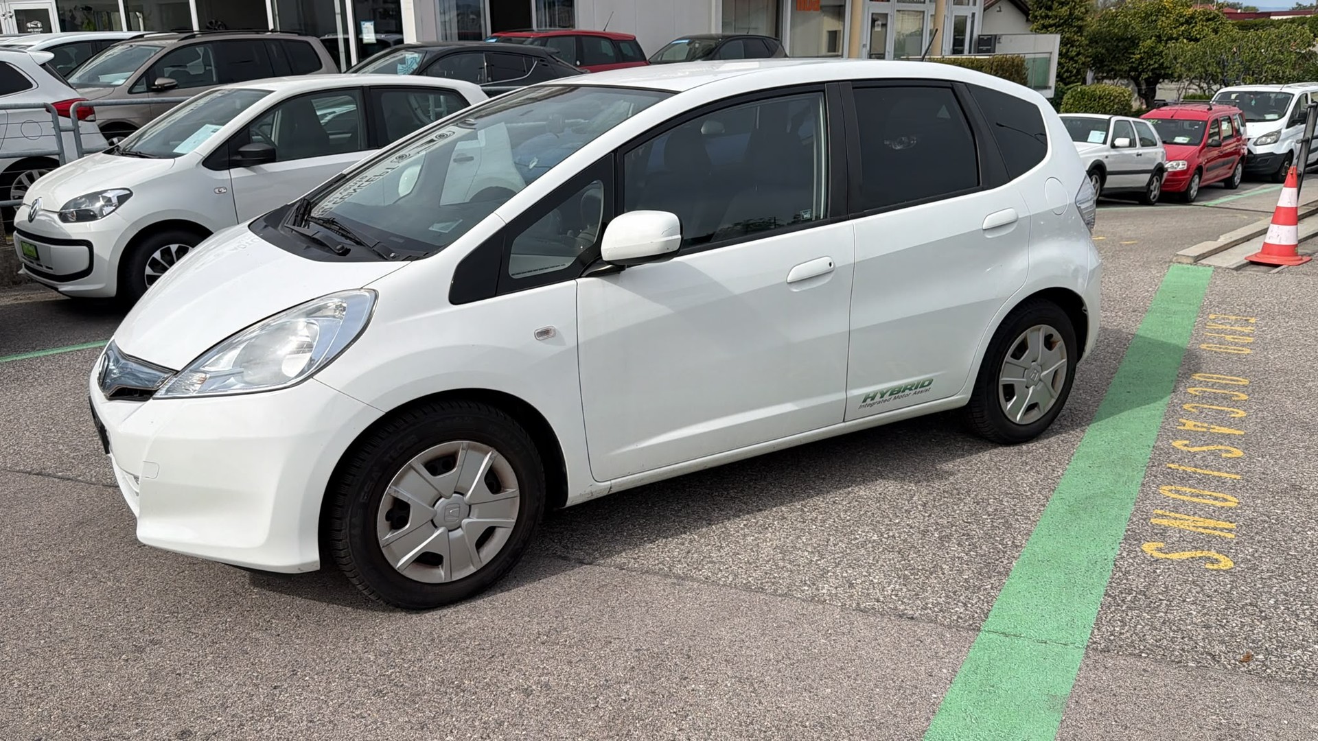 HONDA Jazz 1.3i Hybrid Comfort CVT - Automatique - Nouvelle Expertise : 30.09.2026 - Grand Service Fait à Jour - 104 g/km Rabais Taxe-showroom-element-2