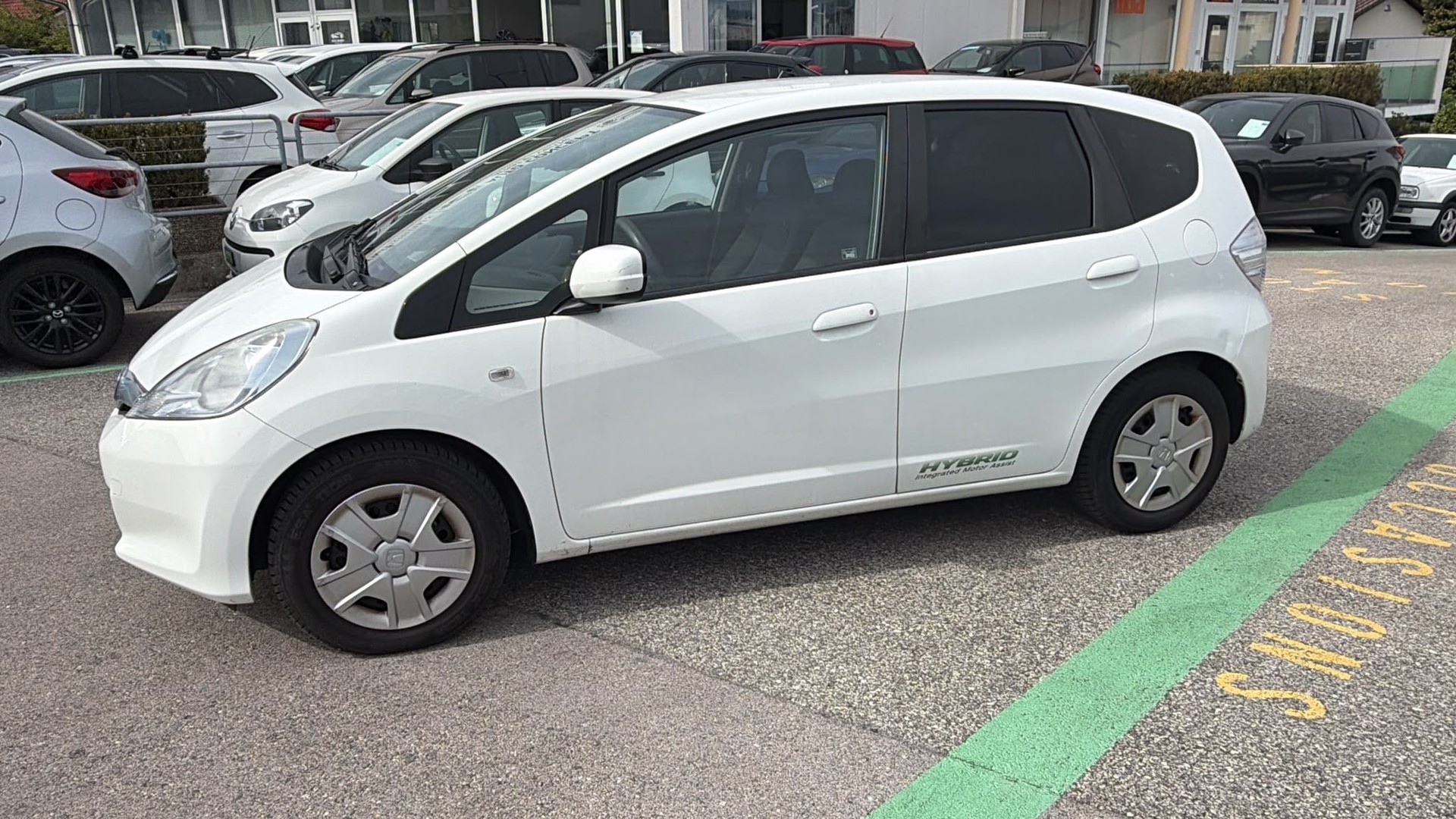 HONDA Jazz 1.3i Hybrid Comfort CVT - Automatique - Nouvelle Expertise : 30.09.2026 - Grand Service Fait à Jour - 104 g/km Rabais Taxe-showroom-element-3