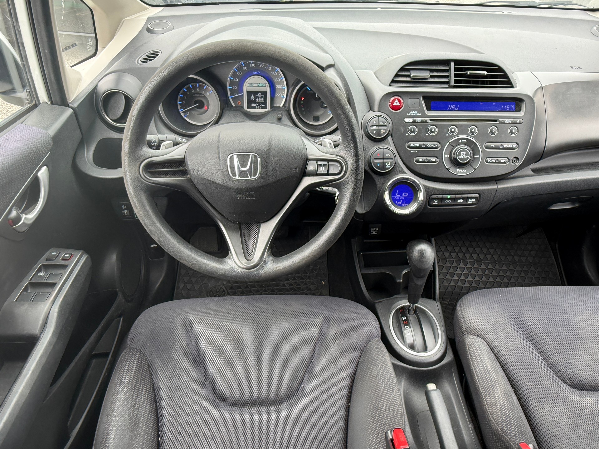 HONDA Jazz 1.3i Hybrid Comfort CVT - Automatique - Nouvelle Expertise : 22.10.2026 - Grand Service Fait à Jour - 104 g/km Rabais Taxe-image-13