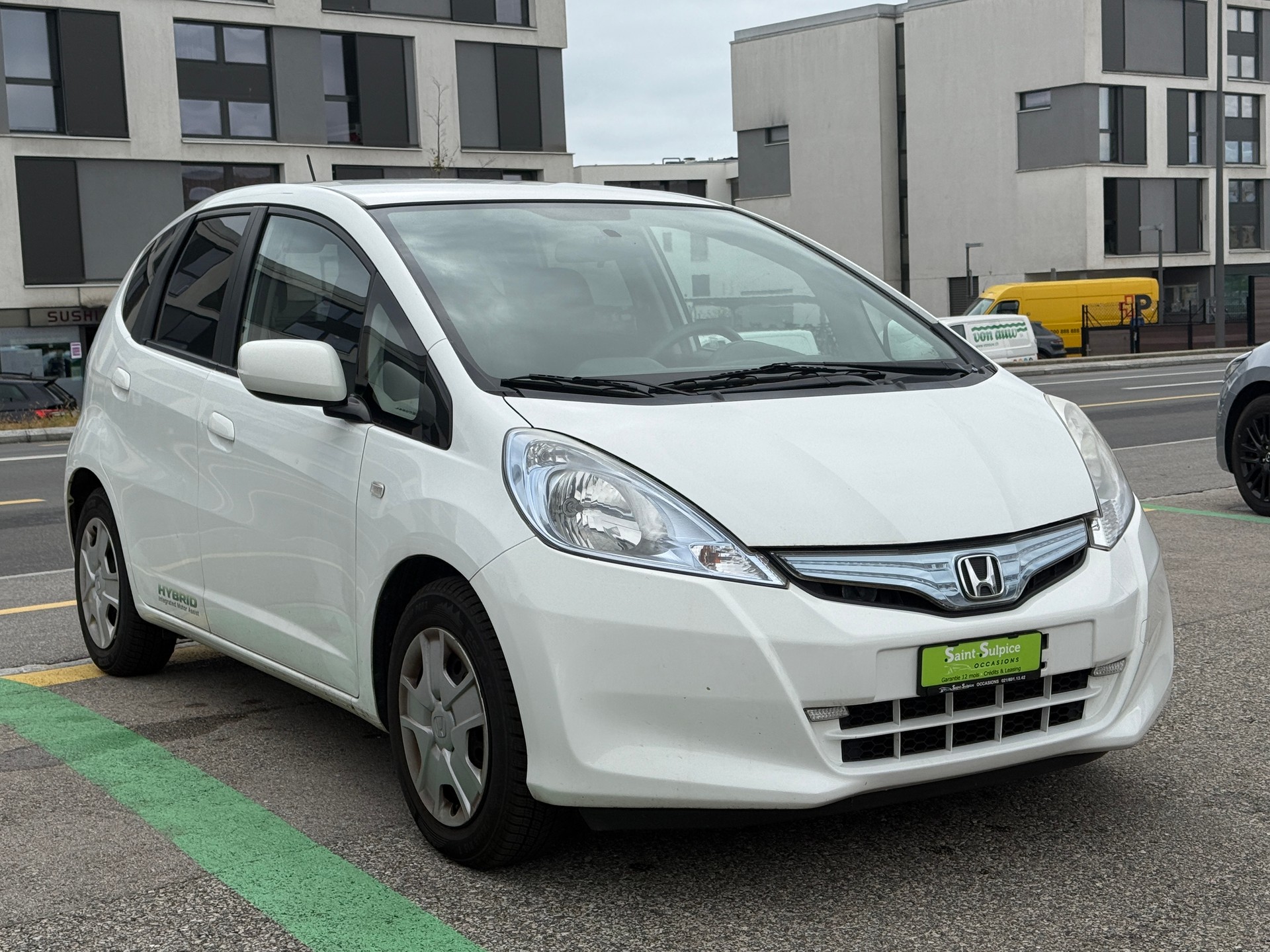 HONDA Jazz 1.3i Hybrid Comfort CVT - Automatique - Nouvelle Expertise : 22.10.2026 - Grand Service Fait à Jour - 104 g/km Rabais Taxe-showroom-element-2