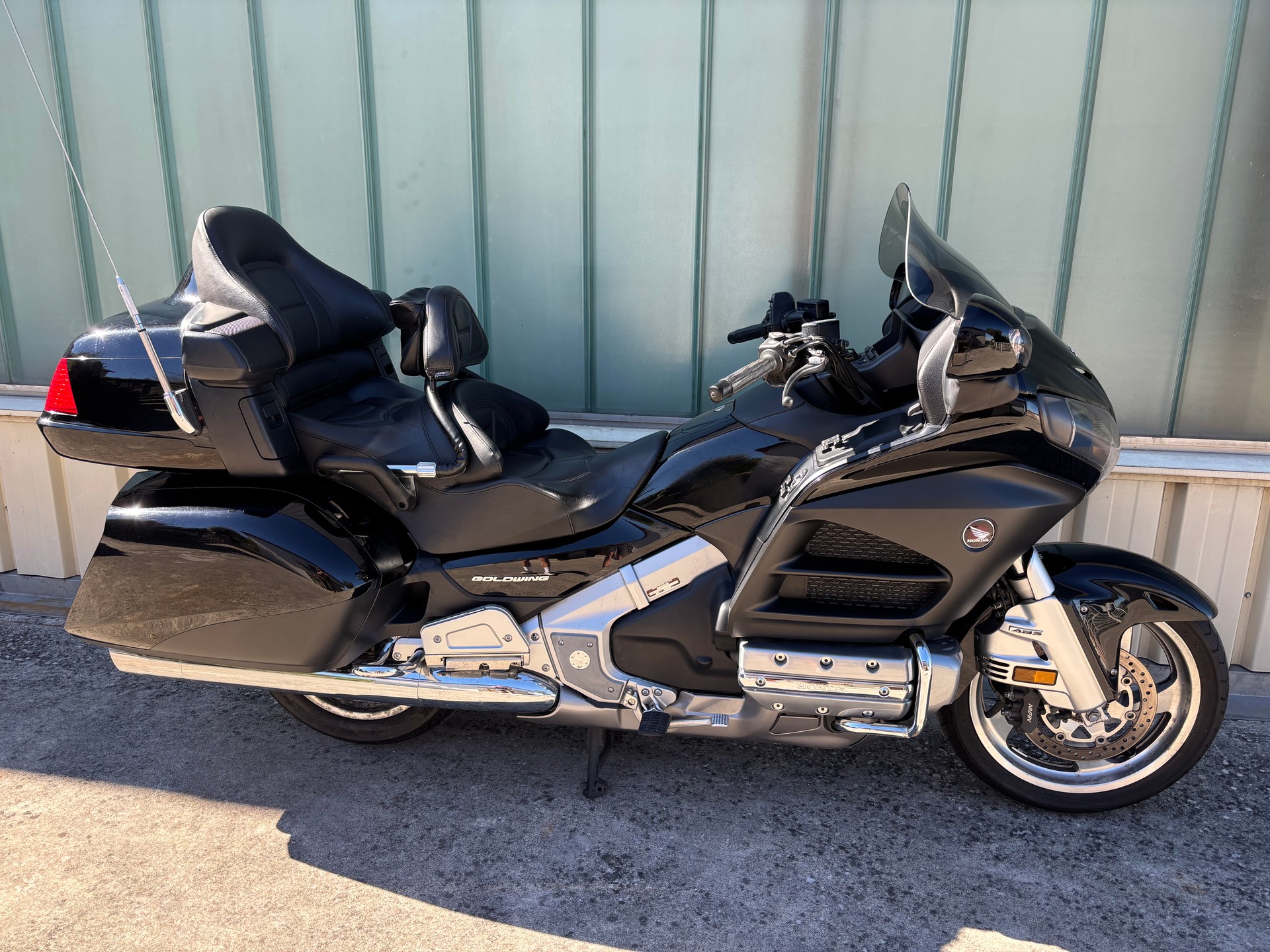 HONDA GL 1800 A Goldwing Luxury Edition-image-0