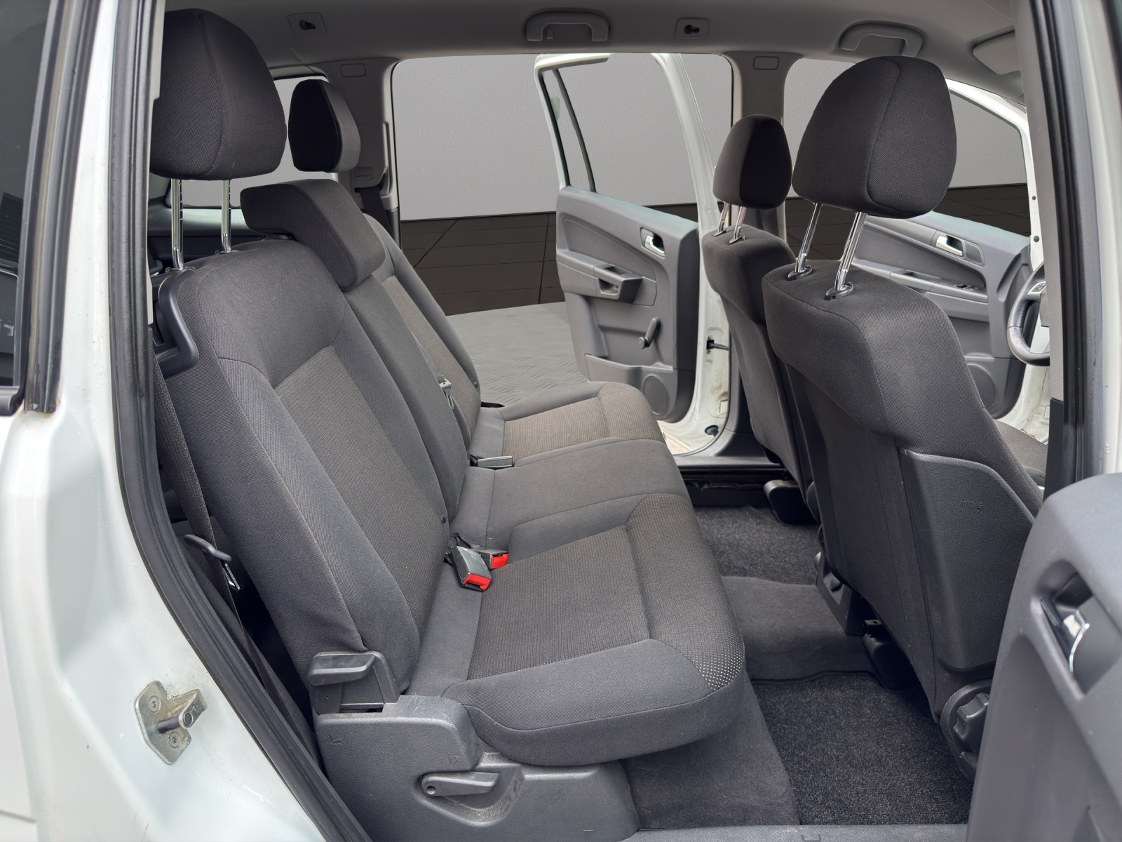 OPEL Zafira 1.8i 16V Enjoy-image-16
