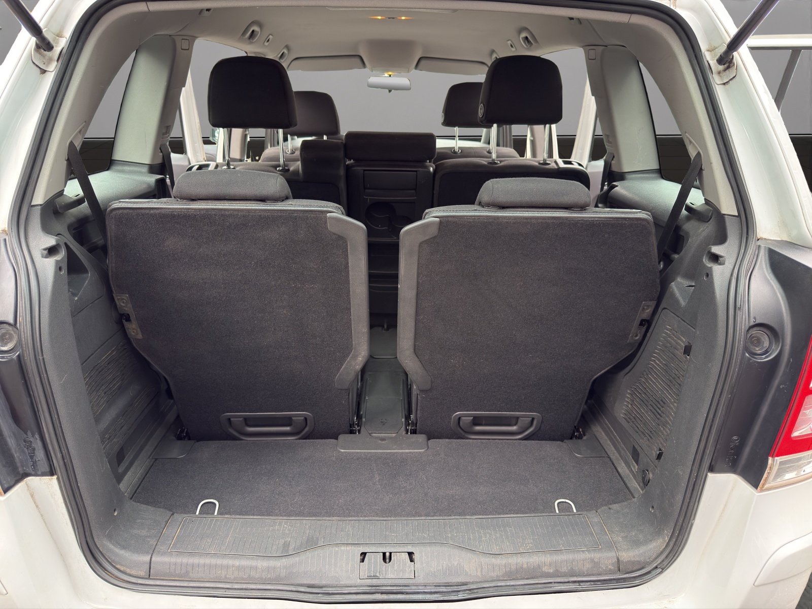 OPEL Zafira 1.8i 16V Enjoy-image-17