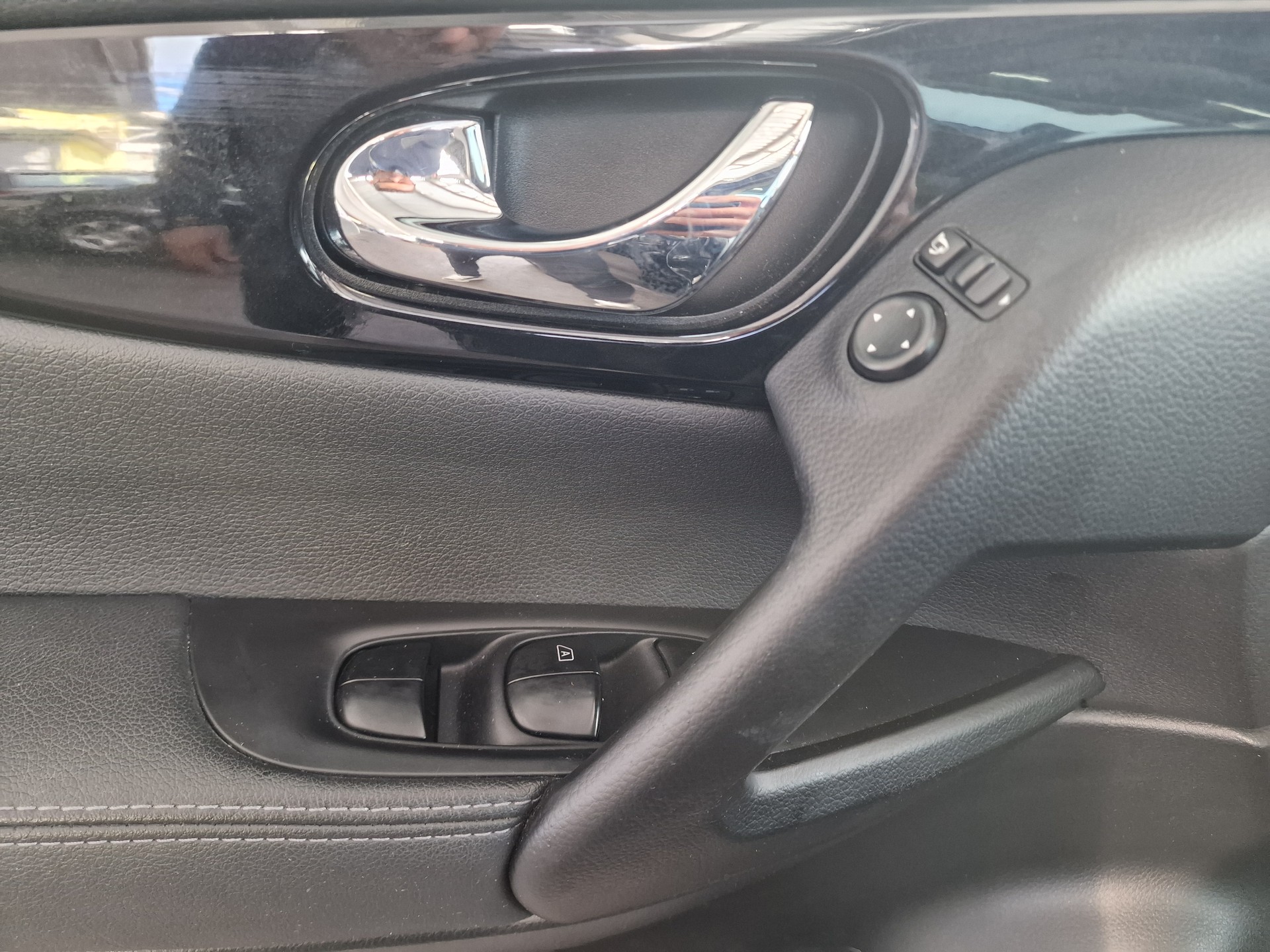 NISSAN Qashqai 1.6 DIG-T tekna 8xBereift 12Mt Gara-image-21