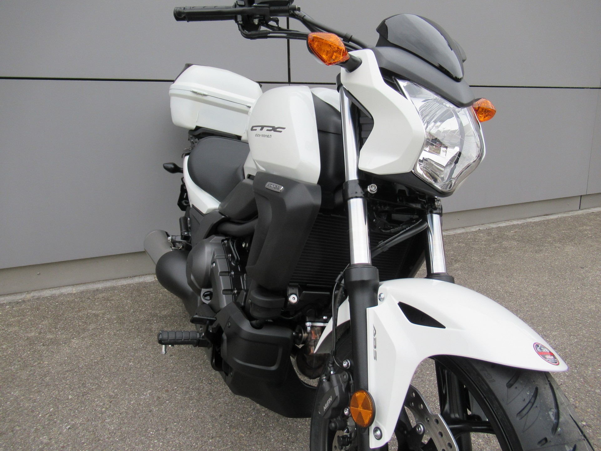 HONDA Naked-image-1