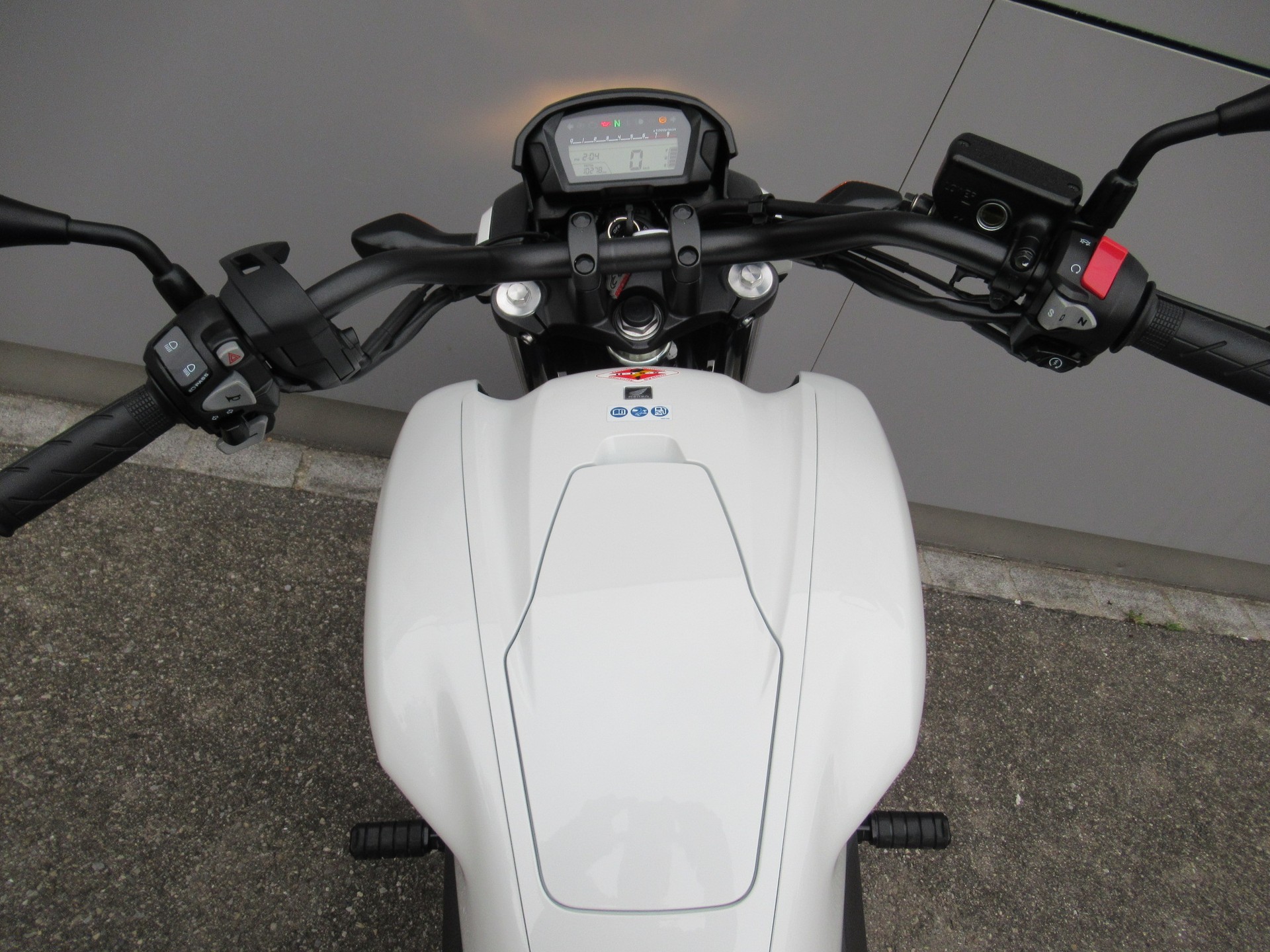 HONDA Naked-image-4