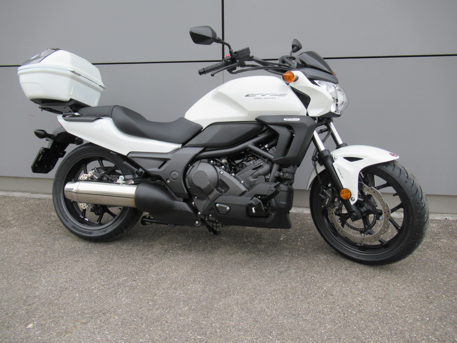 HONDA Naked-image-0