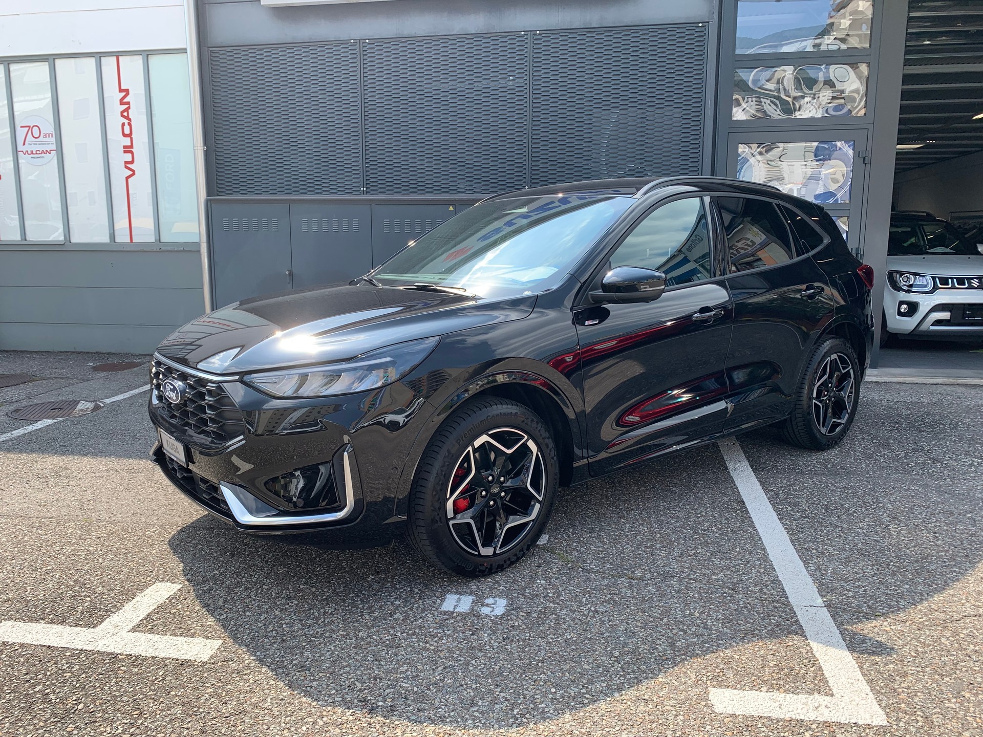 FORD Kuga 2.5 FHEV ST-Line X 4WD-image-2