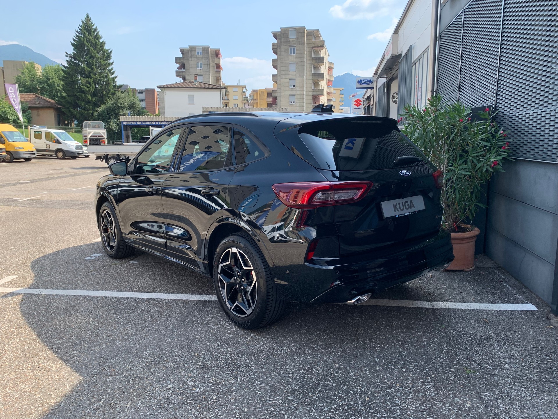 FORD Kuga 2.5 FHEV ST-Line X 4WD-image-6