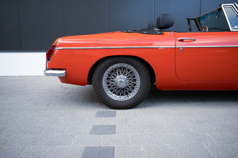 MG MGB-image-12