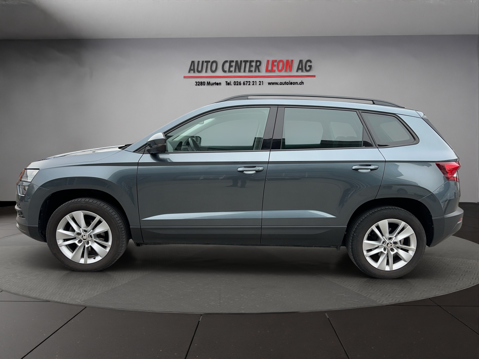SKODA Karoq 1.5 TSI ACT Ambition DSG-showroom-element-2