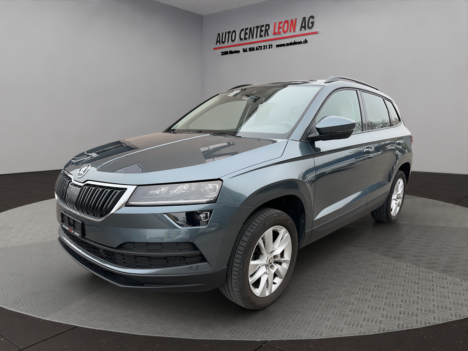 SKODA Karoq 1.5 TSI ACT Ambition DSG-showroom-element-1