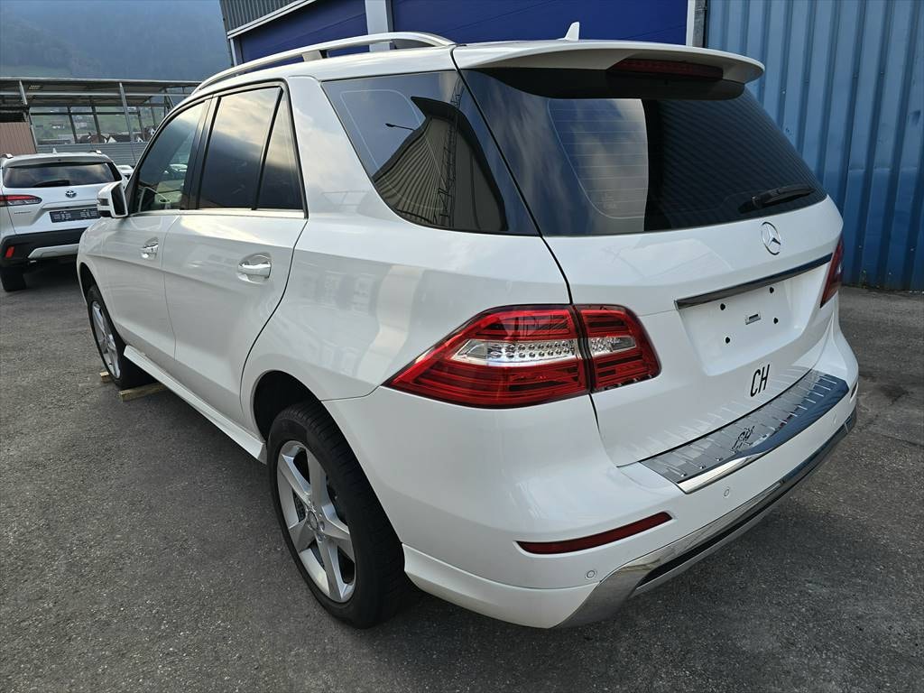 MERCEDES-BENZ ML 500 Executive 4Matic 7G-Tronic-image-2