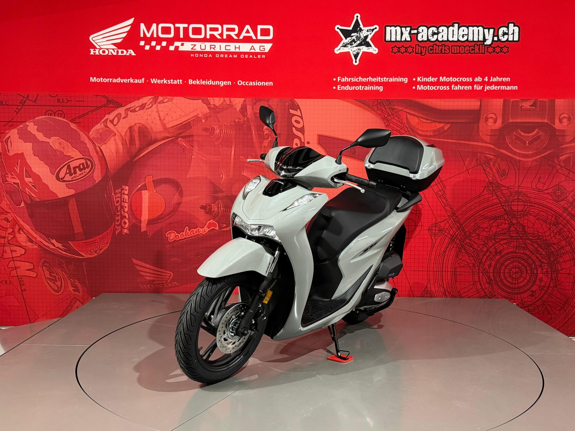 HONDA SH 125 *Neufahrzeug* *Falcon Grey*-image-6