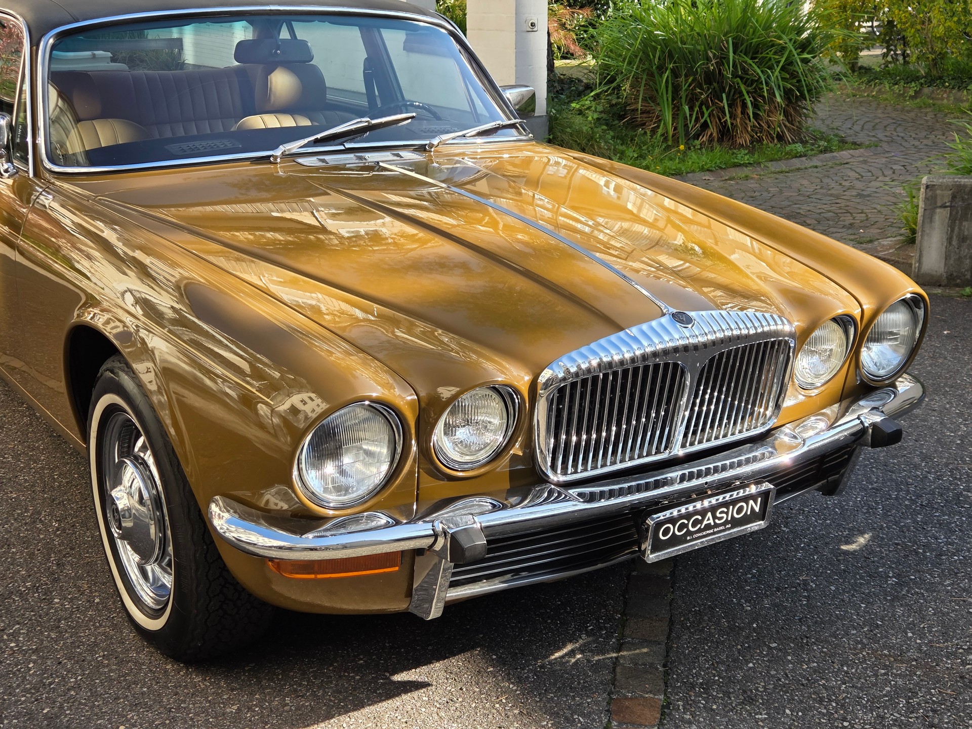 DAIMLER Double Six-image-3