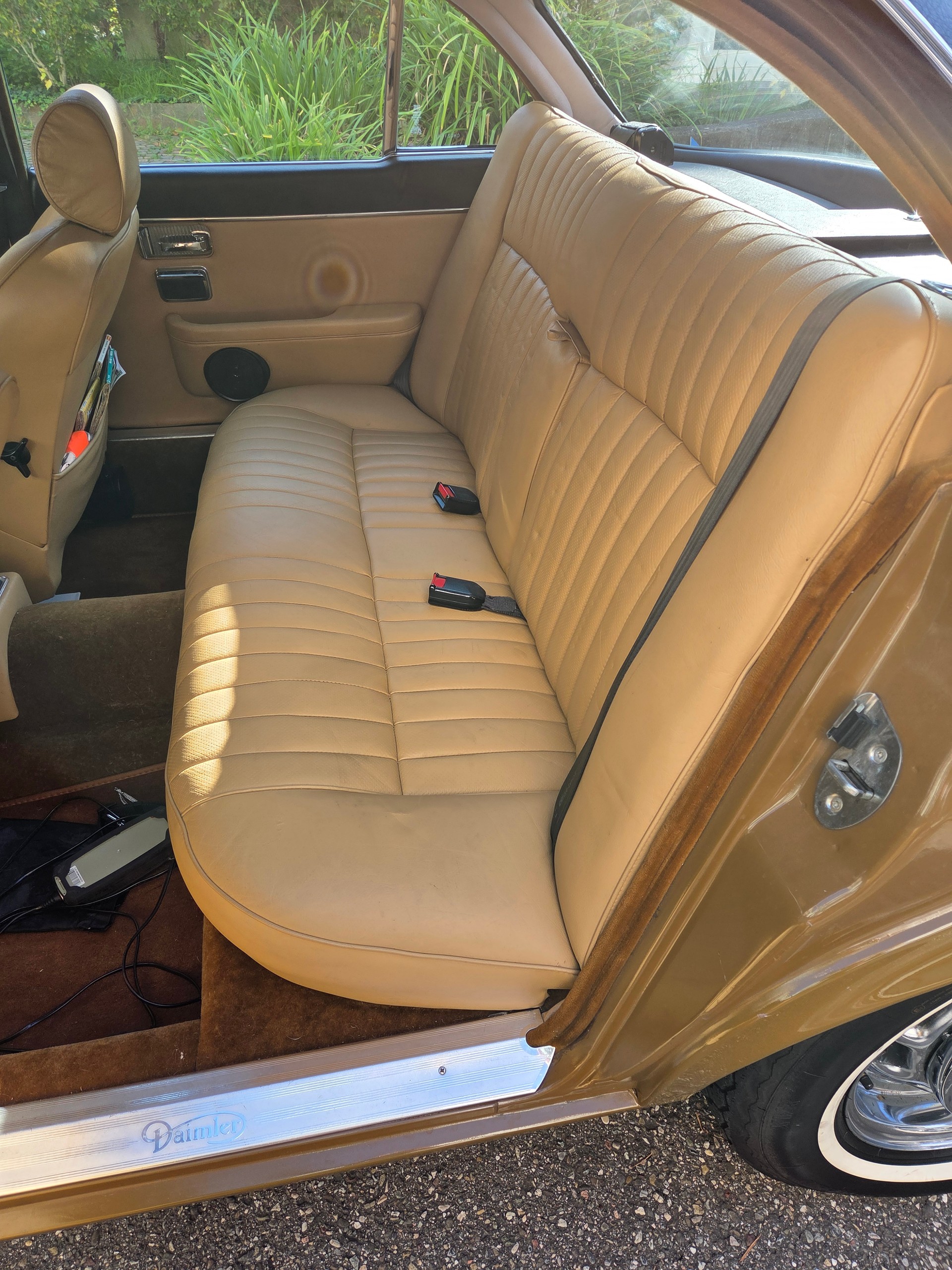 DAIMLER Double Six-image-7