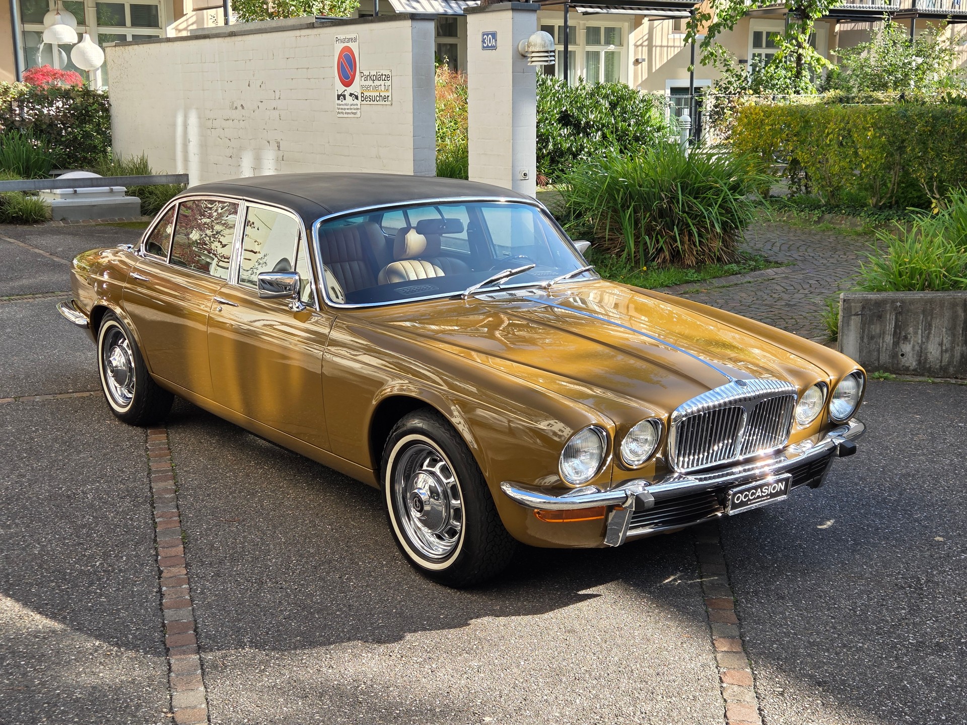 DAIMLER Double Six