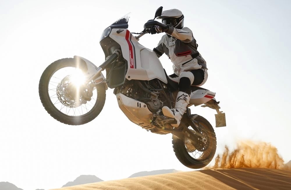 DUCATI Desert X-image-8
