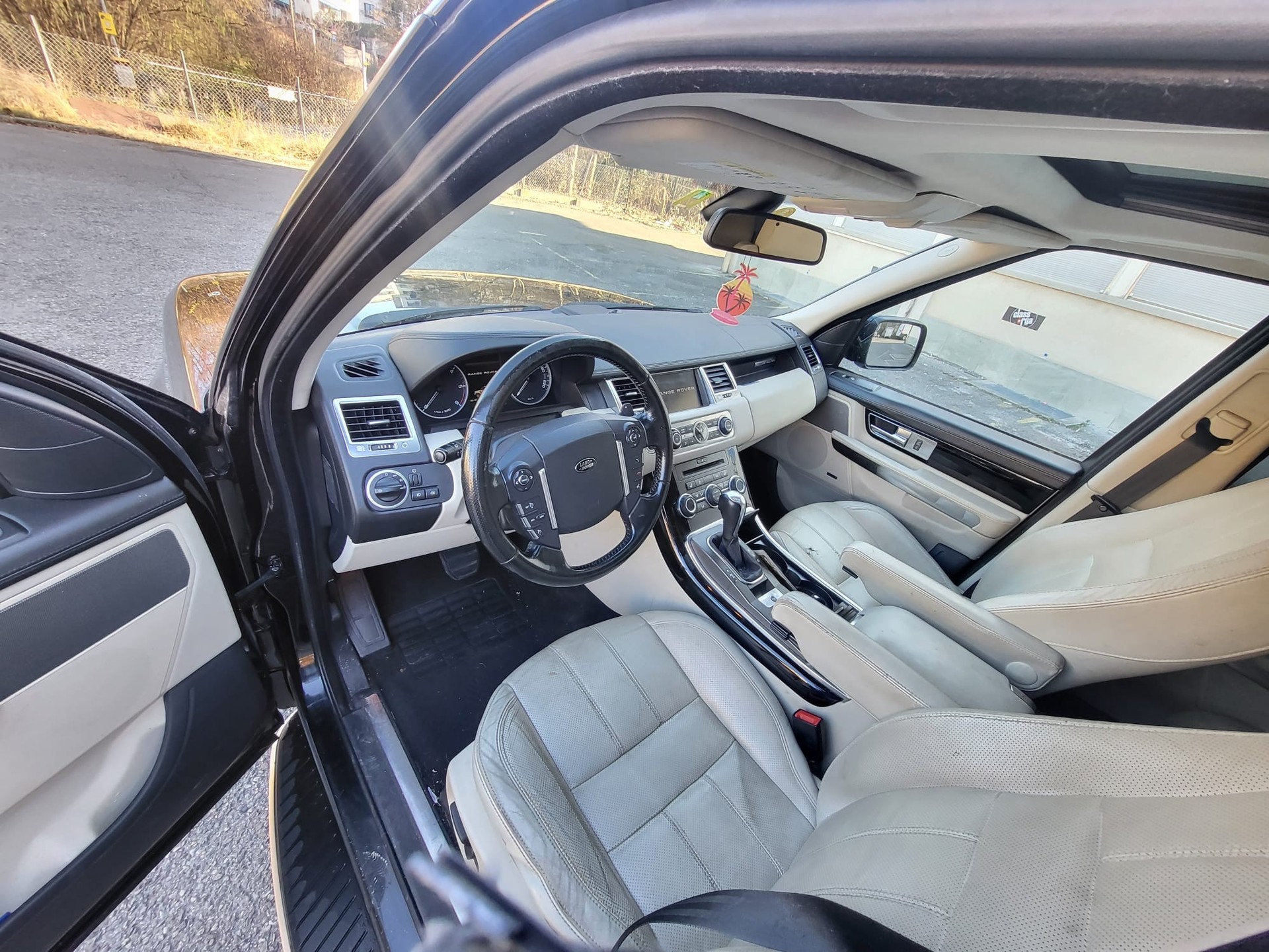 LAND ROVER Range Rover Sport 3.0 TDV6 Autobiography Automatic-image-9