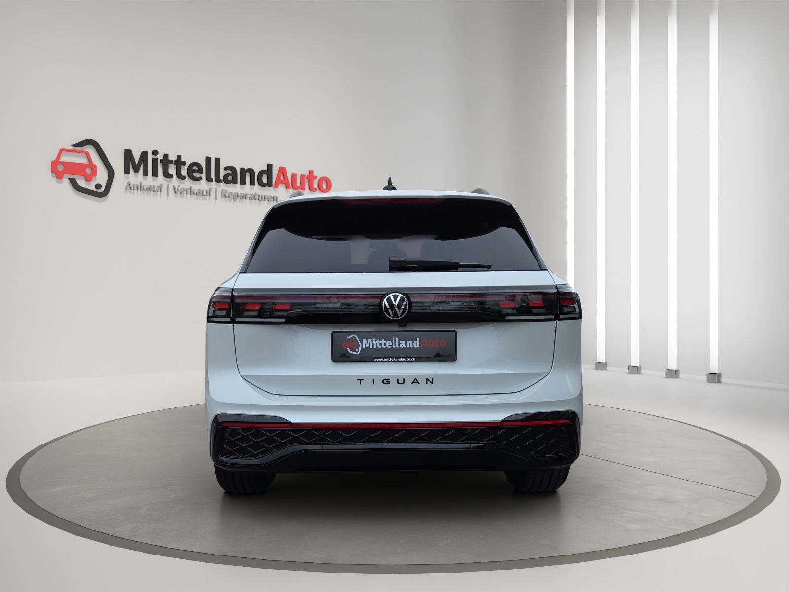 VW Tiguan 2.0 TDI SCR R-Line 4Motion DSG-image-13