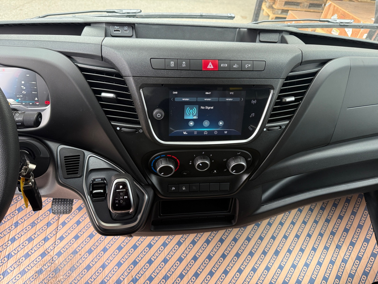 IVECO 35C18HA8V-image-7