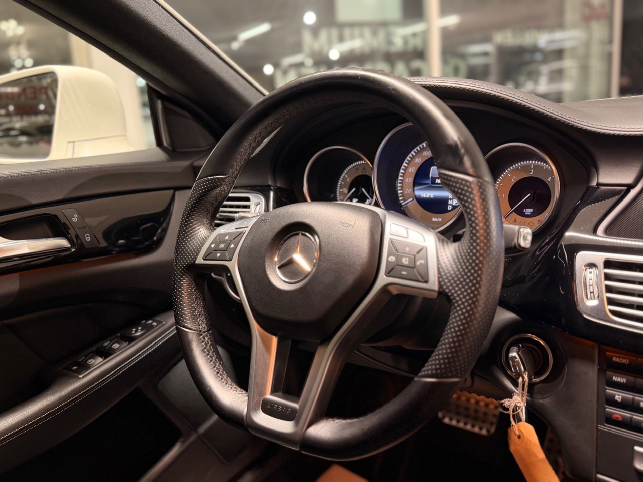 MERCEDES-BENZ CLS Shooting Brake 350 CDI 4Matic 7G-Tronic-image-23