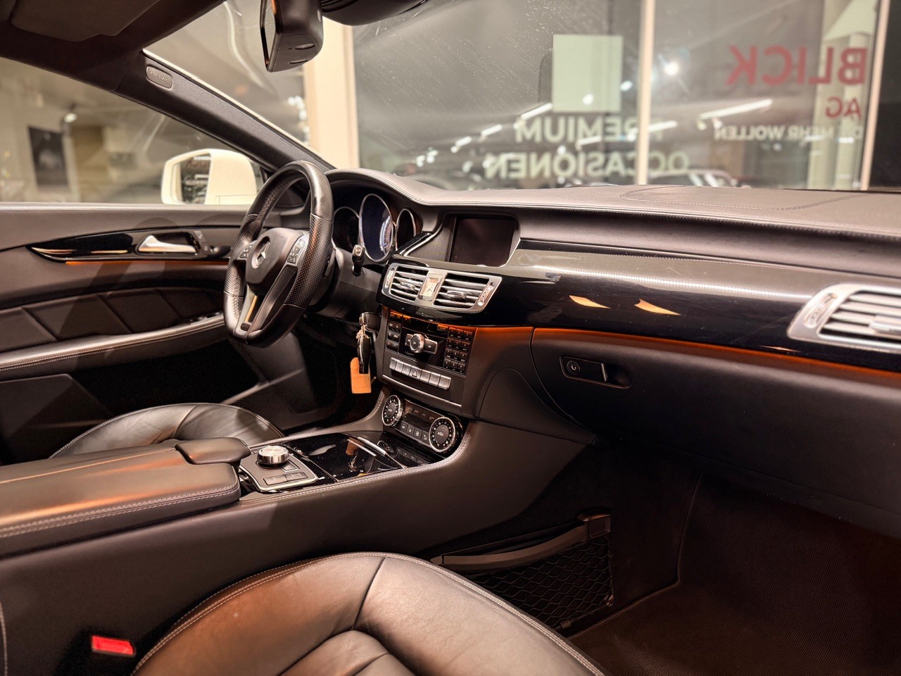 MERCEDES-BENZ CLS Shooting Brake 350 CDI 4Matic 7G-Tronic-image-19