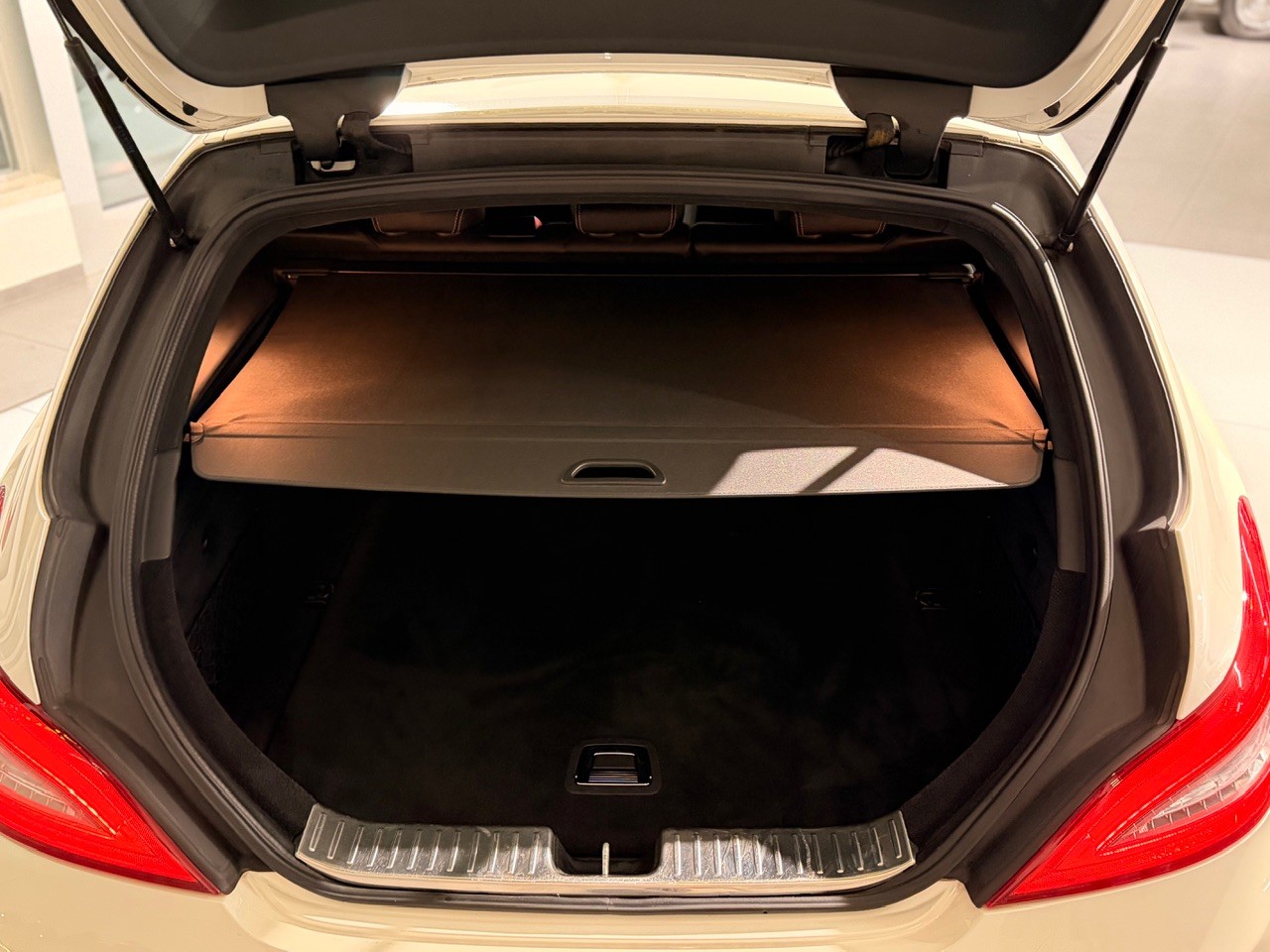 MERCEDES-BENZ CLS Shooting Brake 350 CDI 4Matic 7G-Tronic-image-14