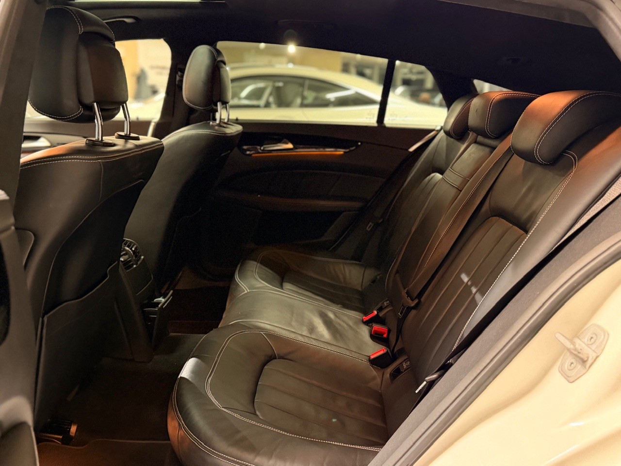 MERCEDES-BENZ CLS Shooting Brake 350 CDI 4Matic 7G-Tronic-image-13