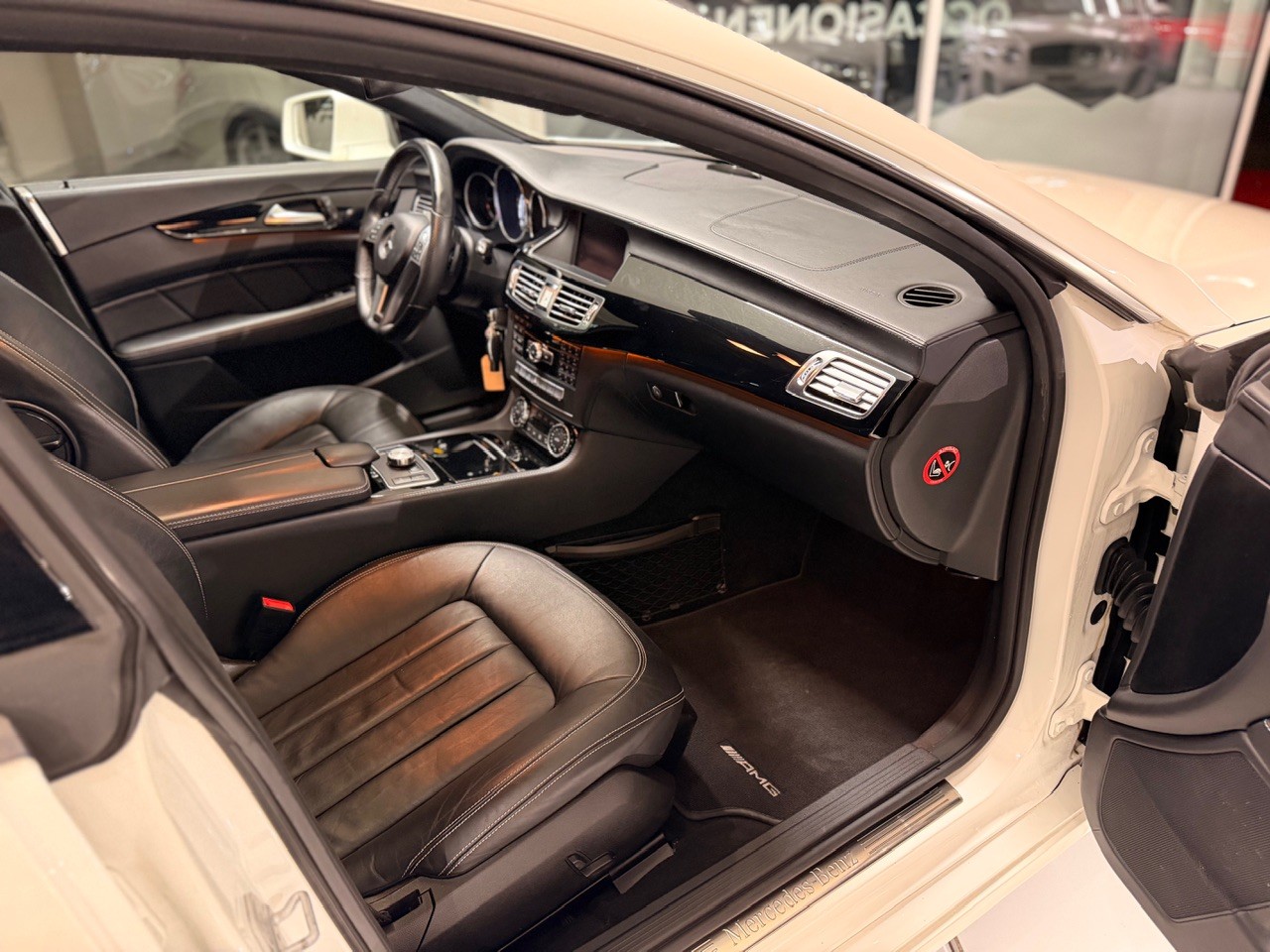 MERCEDES-BENZ CLS Shooting Brake 350 CDI 4Matic 7G-Tronic-image-16