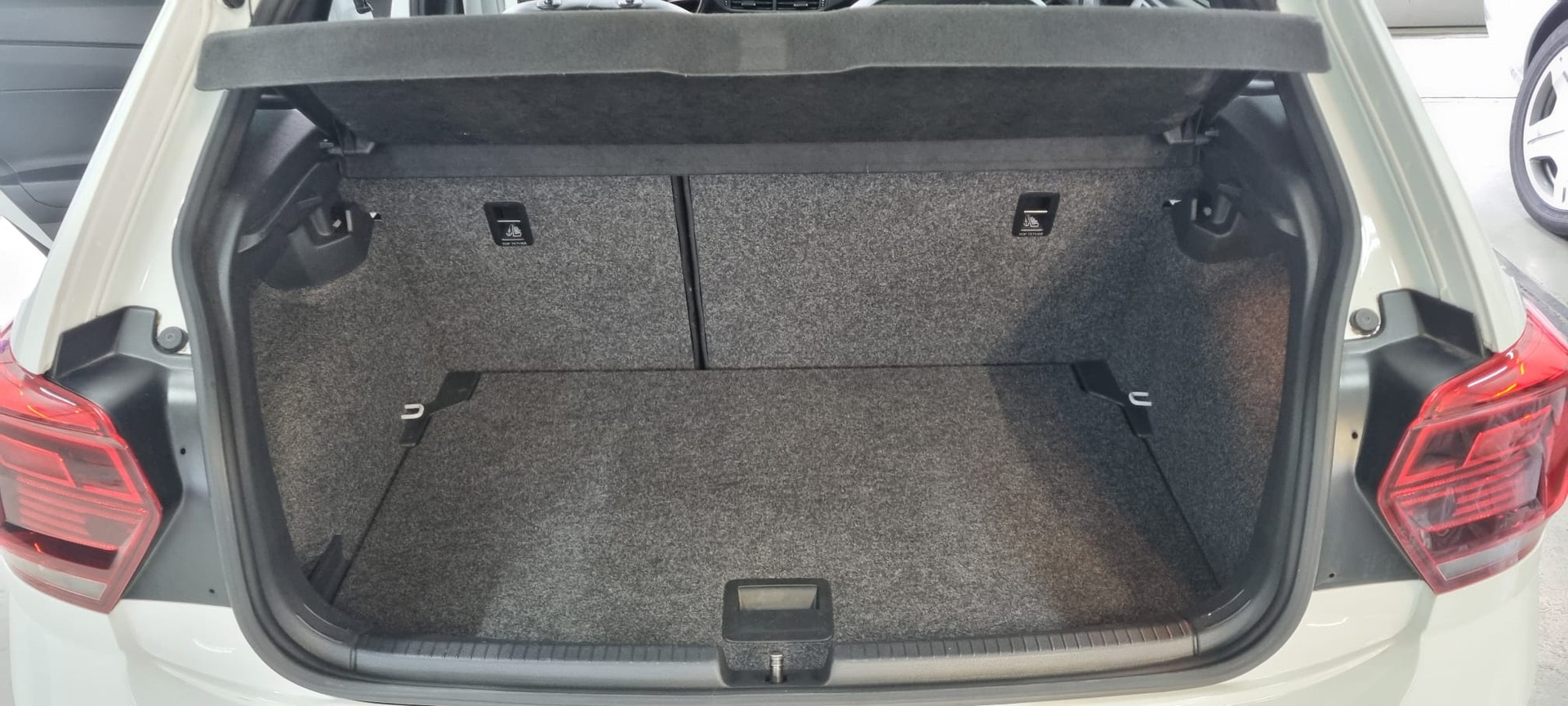 VW Polo 2.0 TSI GTI DSG-image-10