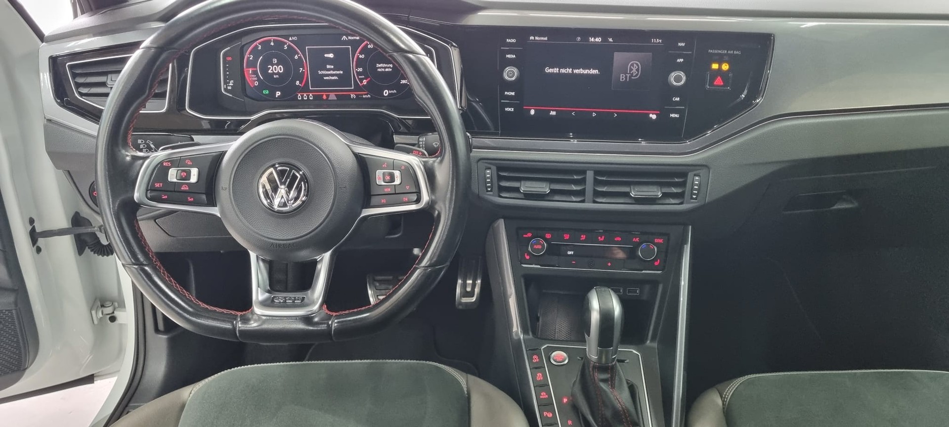VW Polo 2.0 TSI GTI DSG-image-5